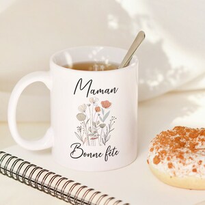 Personalized mug, mom mug, mom gift, grandma gift; teacher gift, flower crown model