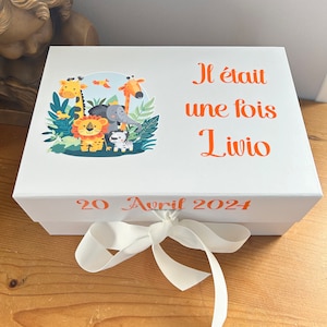 caixa de lembrança, presente de nascimento, aniversário, chá de bebê, batismo,... linda coroa de flores