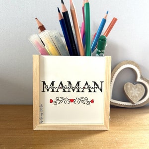 Customizable wooden pencil holder