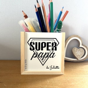 Customizable wooden pencil holder
