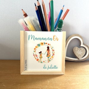 Customizable wooden pencil holder