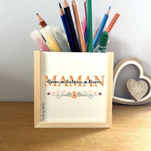 Customizable wooden pencil holder