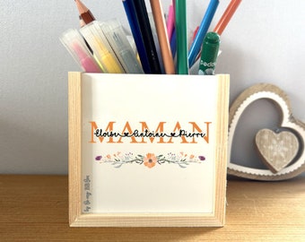 Customizable wooden pencil holder
