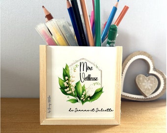 Customizable wooden pencil holder