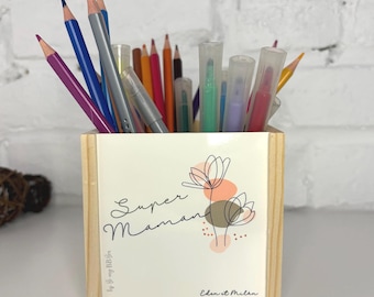 Customizable wooden pencil holder