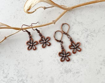 Copper Daisy Drop Earrings - Minimal Flower Earrings - Boho Nature Jewelry