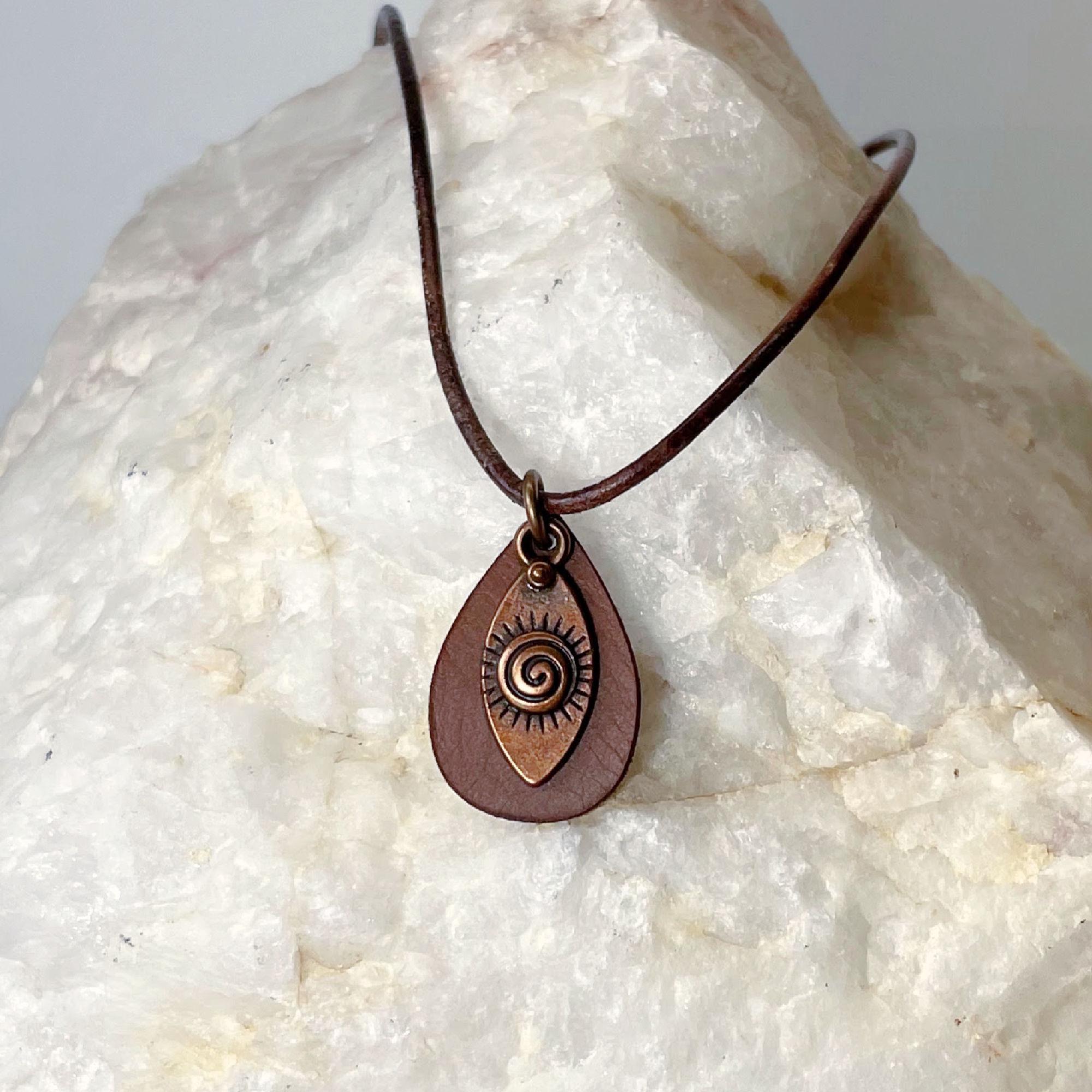 Teardrop Leather Necklace - Etsy display picture 2