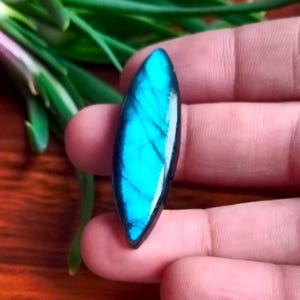 Labradorita en forma de marquesa de fuego azul, cabujón de labradorita natural, gema suelta, joyería de plata para collares colgantes, más fabricación de 40,10 ct