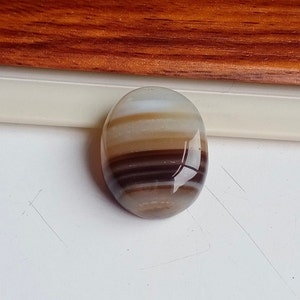 28.00 ct Sulemani Aqeeq Cabochon: Black & White Striped Gemstone