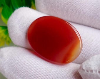 Red Sulemani Agate Gemstone: 19.10 Ct Oval Pendant Making