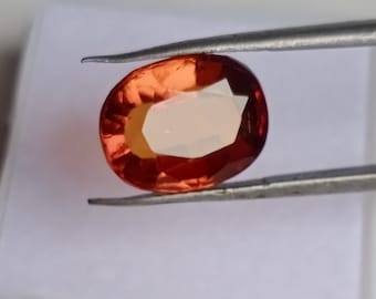 Oranger Hessonit-Granat: Ovaler Edelstein, 4.10 ct