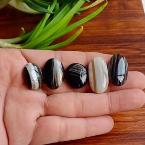 Sulemani Hakik Agate Cabochons: Oval Black & White Gemstones, 5 Pcs Lot
