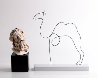 Picasso Camel Wire Sculpture: Minimalist Metal Art, Boho Decor