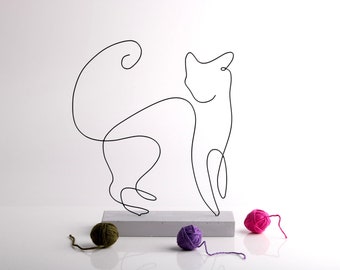 Cat Wire Sculpture / Shelf Decor / Tabletop Decor  / Handmade Gift / Minimalist  Sculpture / Abstract Style / Home Decor / Office Decor