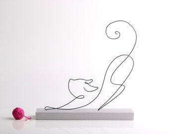 Cat Wire Sculpture / Shelf Decor / Tabletop Decor  / Handmade Gift / Minimalist  Sculpture / Abstract Style / Home Decor / Office Decor