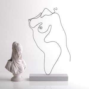 Wire Art Woman Sculpture / Shelf Decor / Tabletop Decor  / Handmade Gift / Minimalist  Sculpture / Abstract / Home Decor / Office Decor