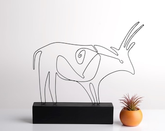 Handmade Abstract Bull Wire Sculpture, Metal Line Art Decor, Modern Animal Sculpture,Taurus Gift