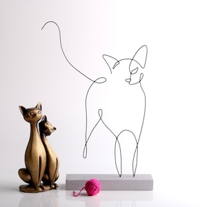 Cat wire Sculpture, Shelf Decor, Wire art, Metal Sculpture, Tabletop deco, Home  Decor, Abstract sculpture, Modern art, office decor, gift