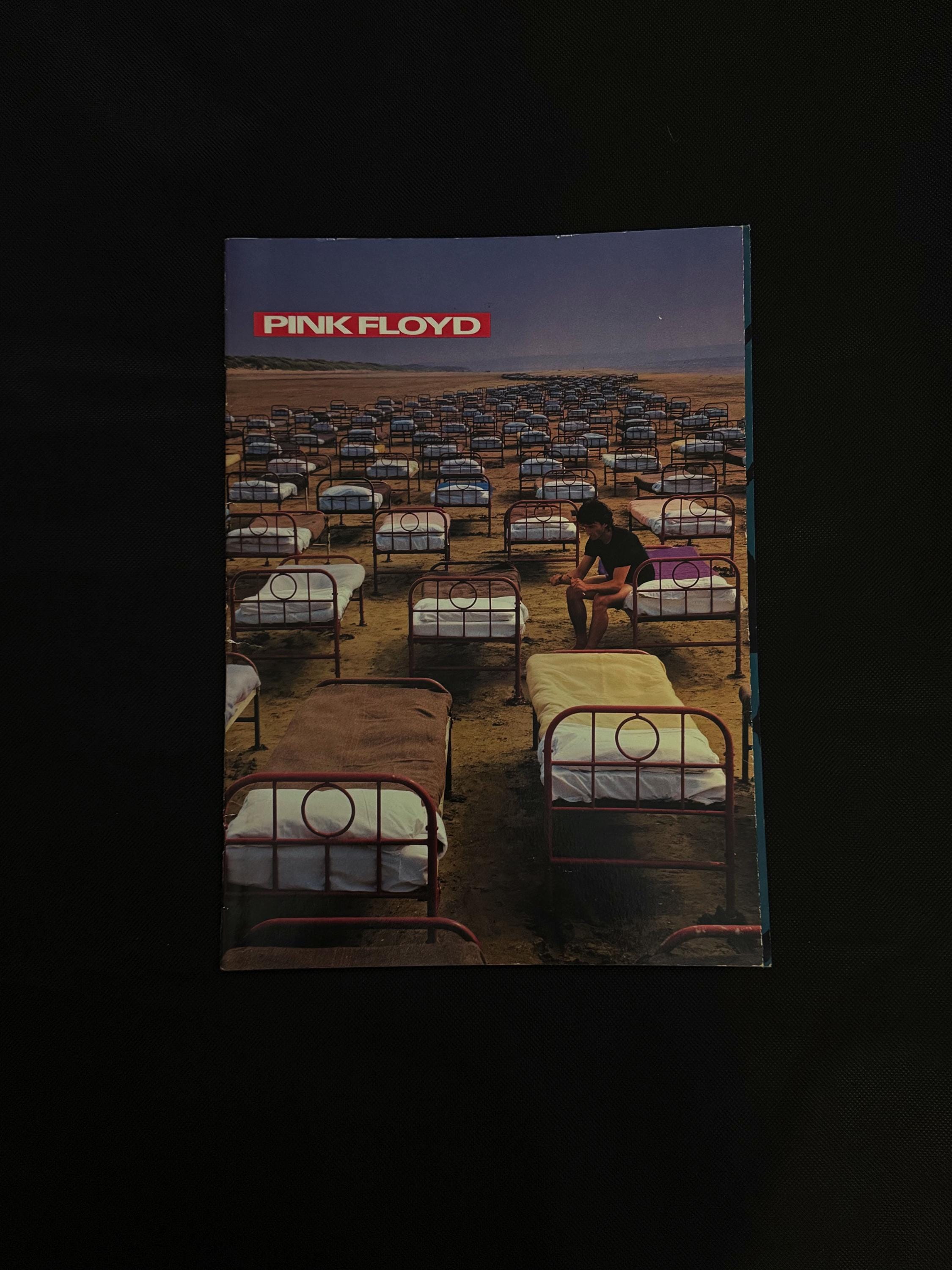 Pink Floyd World Tour 1987–89 Memorabilia Set With Wembley Ticket