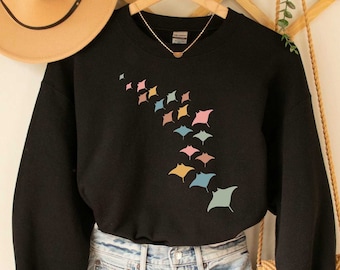 Manta Ray Sweatshirt Endangered Animals Sweatshirt Ocean Scuba Diving Marine Sweatshirt