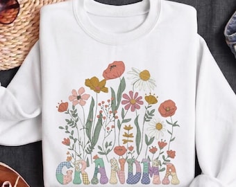 Garden Grandma Botanical Sweatshirt, Plant Mom Gardening Flower Wildflower Patchwork Design Hoodie