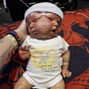Muñeca bebé reborn realista