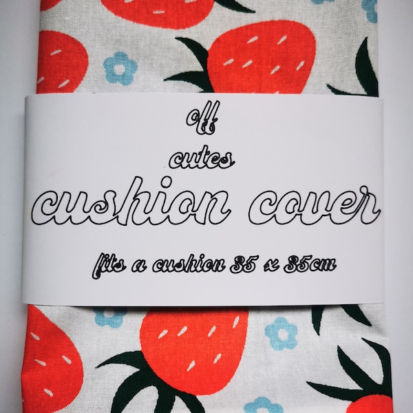 Housse de coussin fraise