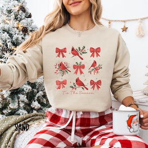 Cardinal Sweatshirt, Bird Lover Gift, Red Cardinal Bird, Unisex Sweatshirt, Bird Watching Sweater, Crewneck Jumper, Nature Lover Gift, Bird