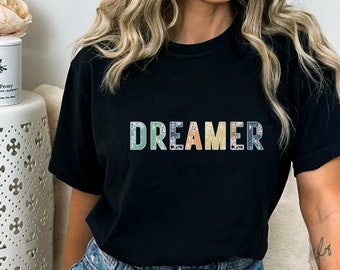 Retro Dreamer Shirt: Boho Graphic Tee, 90s Style