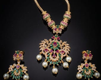 Gold-Plated Temple Jewelry Necklace Set with Pearls – Indian Bridal Wedding Jewelry