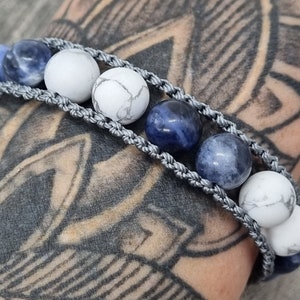 AWARENESS - Rolling Crystal Bracelet, Sodalite & Howlite Jewellery, Gemstone Macramé Jewelry, silver lock, toggle clasp