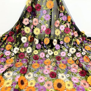 Beautiful 3D floral dress fabric, fashion clothing fabric, DIY veil fabric, lace mesh, dress fabric, embroidered lace fabric