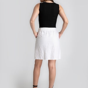 Minijupe en lin blanche Jupe en lin avec poches latérales 100 % pur lin Jupe pour femme jupe en lin pour femme vêtements pour femmes image 4