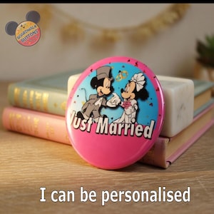 Disney Just Married Button | Personalised Wedding Badge | Mickey Minnie Honeymoon Pin | Custom Bride Groom Disney Gift | Disneyland Wedding
