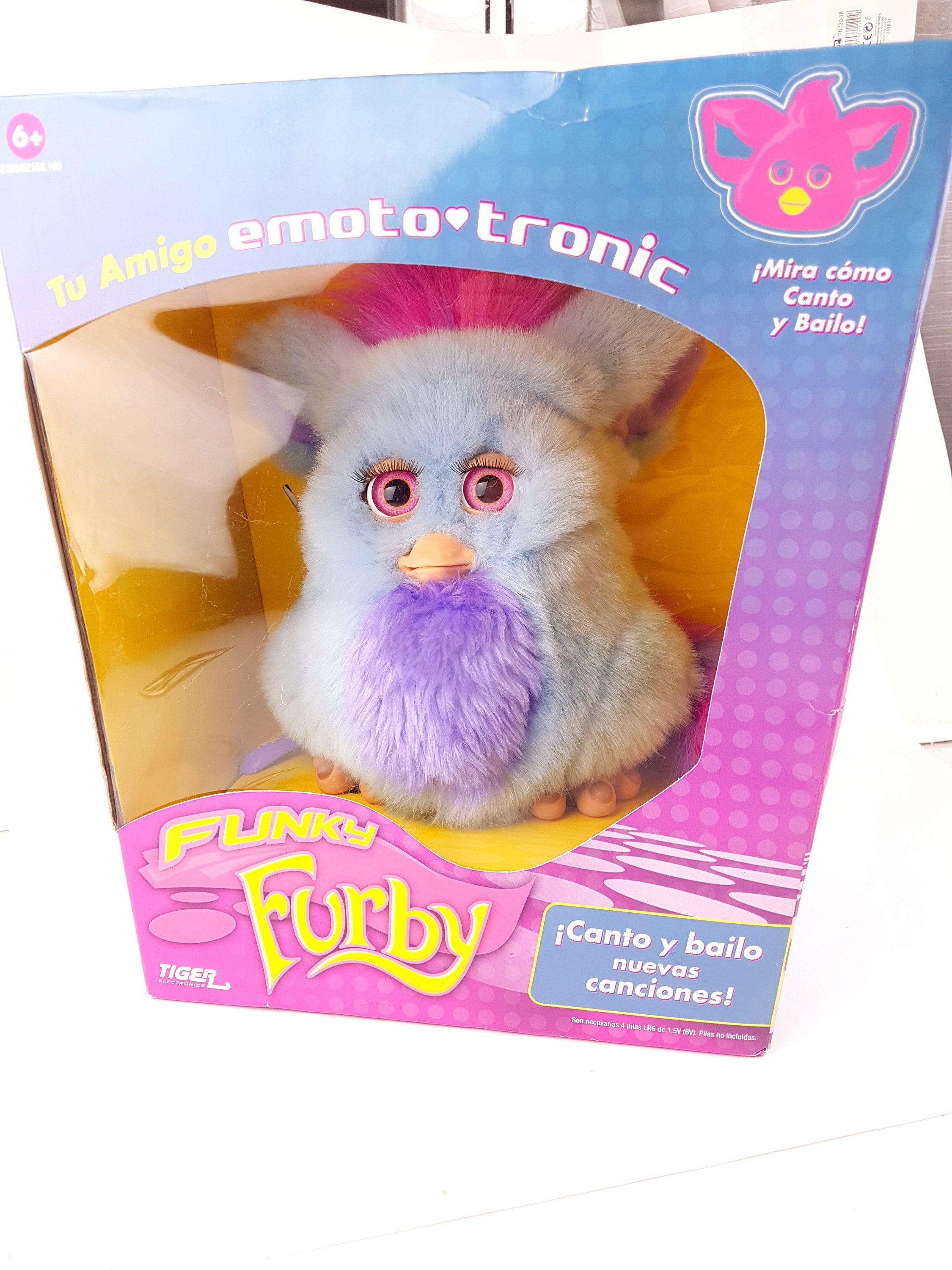 Purple furby 2023 emoto tronic interactive plush toy purple fur NEW IN BOX