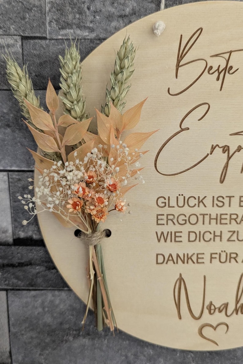 Occupational Therapist Thank You Gift – Personalized Wall Sign / Wooden Sign with Dried Flowers, Thank You Best Occupational Therapist Apricot Orange