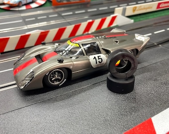 Carrera 1/24 Lola T70 MkIIIb Rear Tires (1 Pair, Size 305x135x177/105-48)