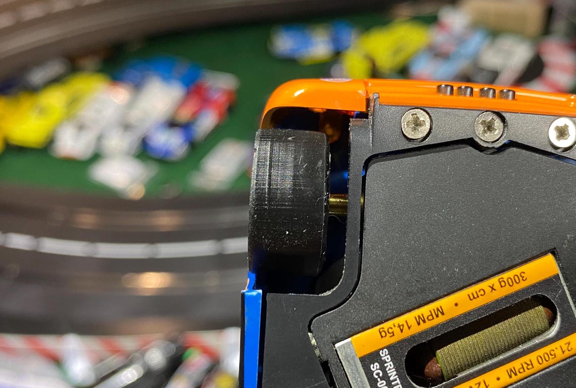 MR Slotcar Mclaren F1 LM Rear Tires (1 Pair, Size: 205x100x148/50-11 ...