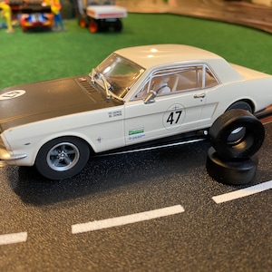 Scalextric Ford Mustang 65, Falcon XW/XY, Shelby GT350 Rear Tires (1 Pair)