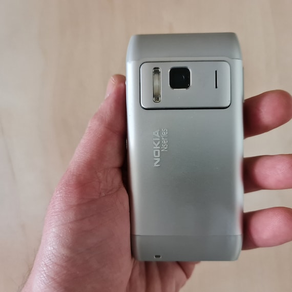 【美品】NOKIA N8 Nokia N8 Unlocked 16GB 256MB RAM mobile phone unlocked for all