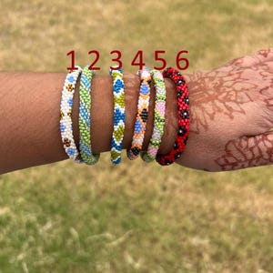 Handmade Glass Bead Bracelet – Colorful Boho Jewelry for Women, Handwoven Adjustable Bracelet, Unique Gift Idea, Free Size
