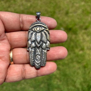 Hamsa Hand-Anhänger für Halskette des Schutzes und des Glücks | Spiritueller Talismanschmuck
