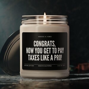 Congrats Candle Jetzt erhalten Sie, um Steuern, Abschlussfeier Geschenk Bruder Schwester Freund, Klasse von 2025 Bachelor-Master-Abschluss-Grad, Edumacated