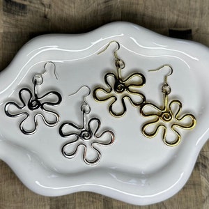 Flower earrings!