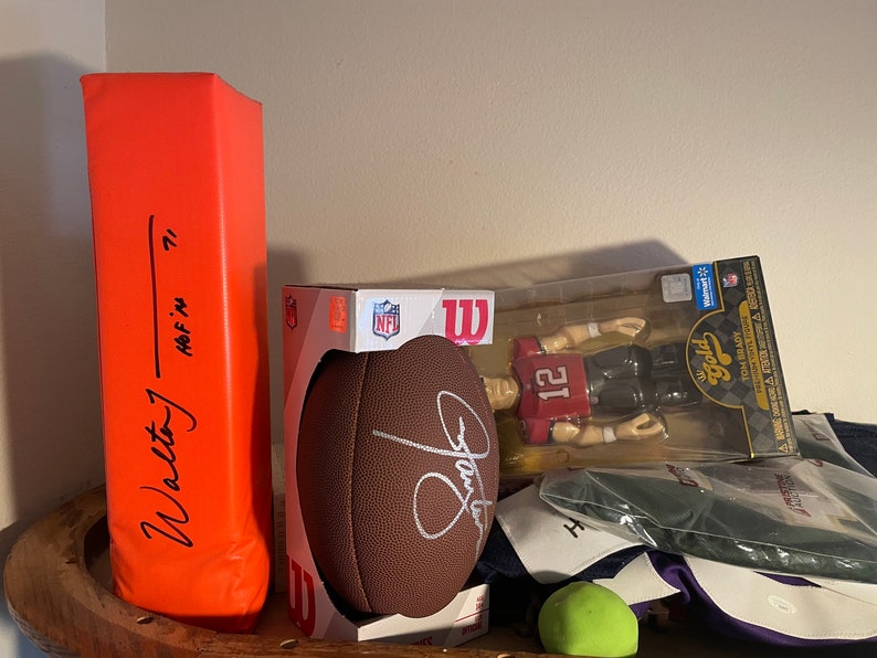 Superfan Sports Memorabilia Mystery Box Autos, Jerseys, Boxes, and Much