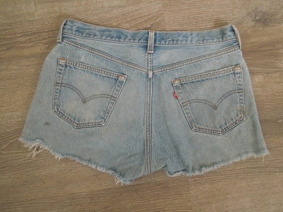 Vintage 501 Levis High-waist Denim Shorts Red Tag… - image 2