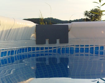 Barrier for square water pools to prevent splash water from the pool. (In one pacage is four barriers.)