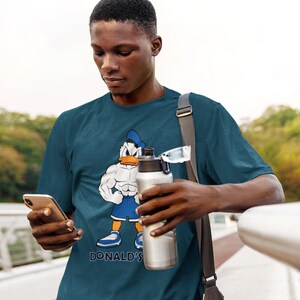 Donald Duck Fitness Shirt, Disney Gym Tank Top, Disney Donald Duck T-Shirt, Funny Gym Shirt, Disney Fitness Outfit, Funny Disney Tank Top Bild 5