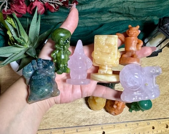 Spongebob carvings/ Patrick Star/pineapple house