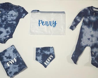 Personalized Baby Gift Set – Custom Bib, Burp Cloth, Smiley Onesie, Footie, and Pouch